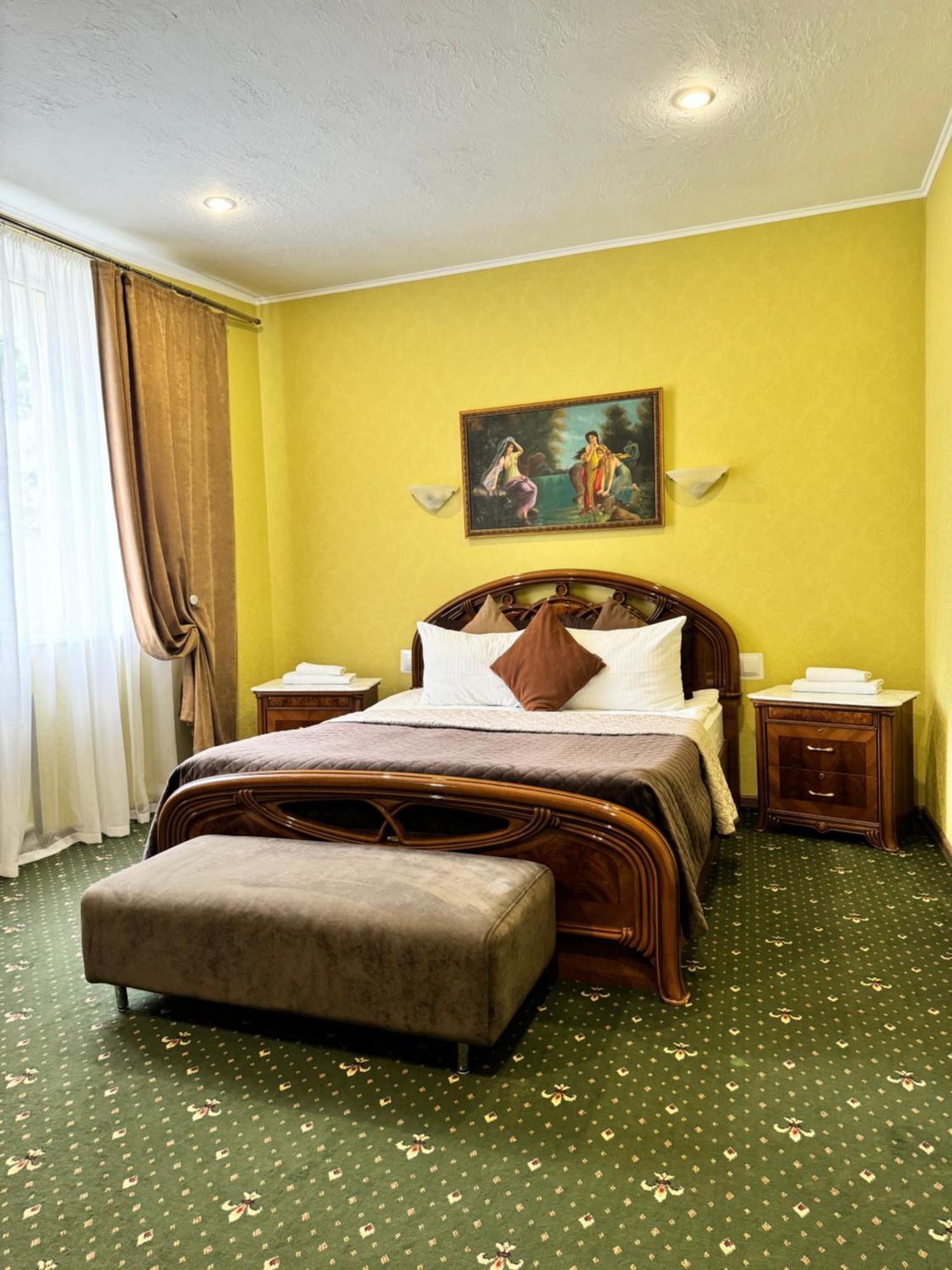 Randevu Ξενοδοχείο Ζιτόμιρ Εξωτερικό φωτογραφία